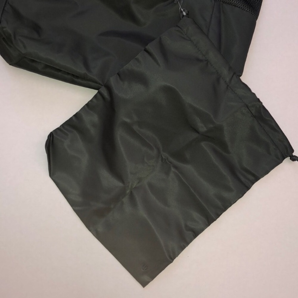 Lululemon bag - Picture 4 of 8